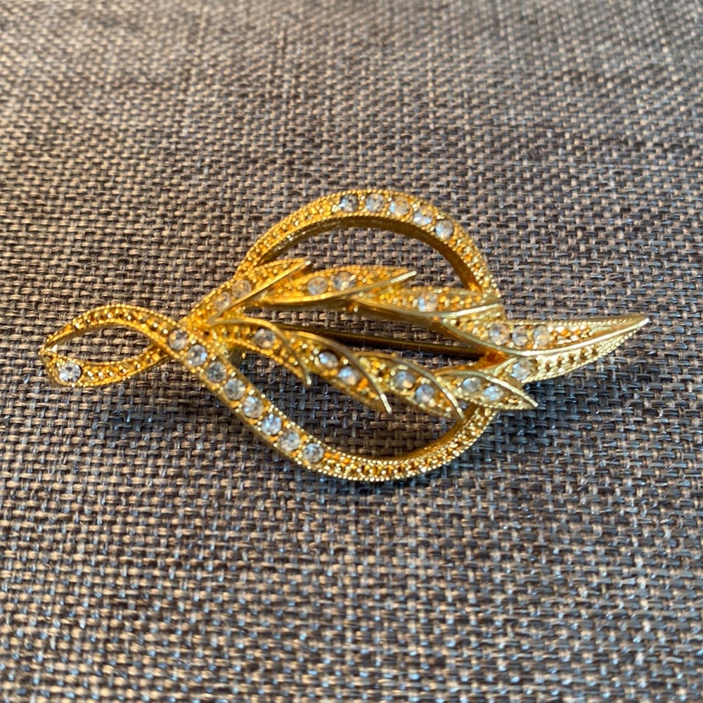 Gold Brooch with Rhinestones - Picture 1 of 4